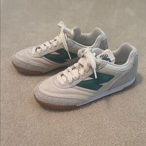 Reduced! New Balance RC42 White and Green Sneakers size 7.5 (fit women’s size 9)